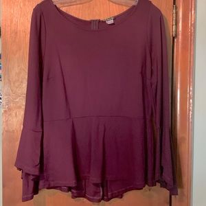 Bell sleeve shirt